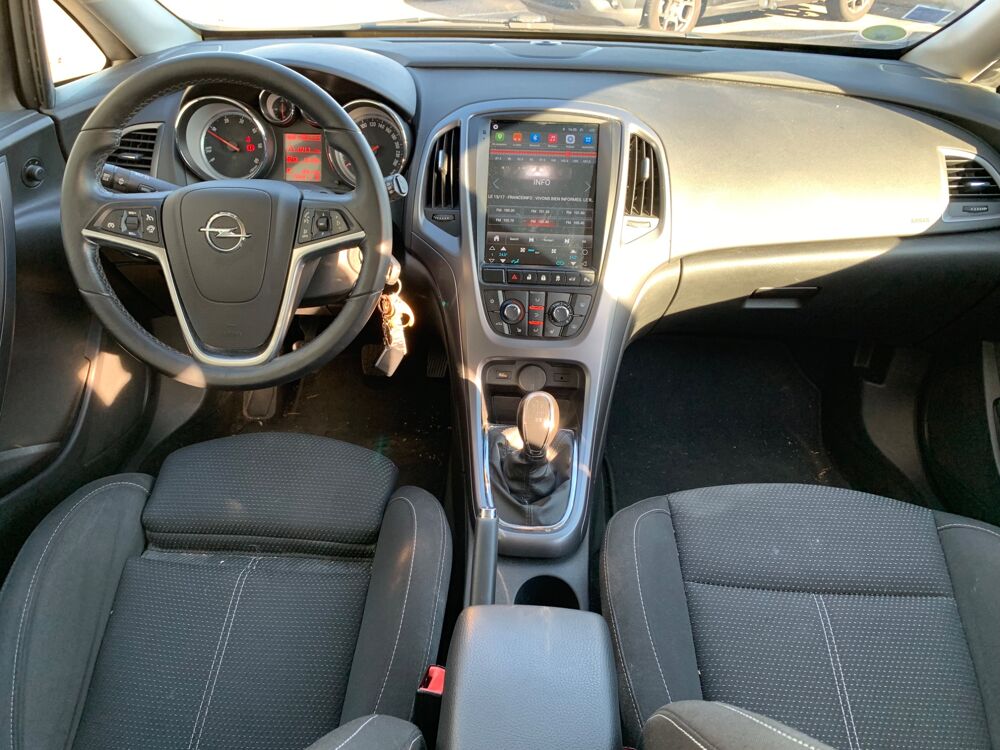 Astra SPORTS-TOURER 1.6 CDTI 110cv ECOFLEX EDITION S&S / CAM RECUL 2015 occasion 69420 Ampuis