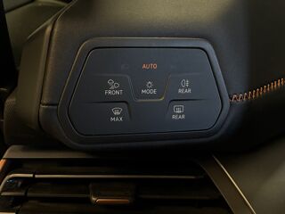 Born V 204CH L 58 KWH V - TOIT PANORAMIQUE FERME - JANTE BLIZZARD 2023 occasion 69400 Arnas