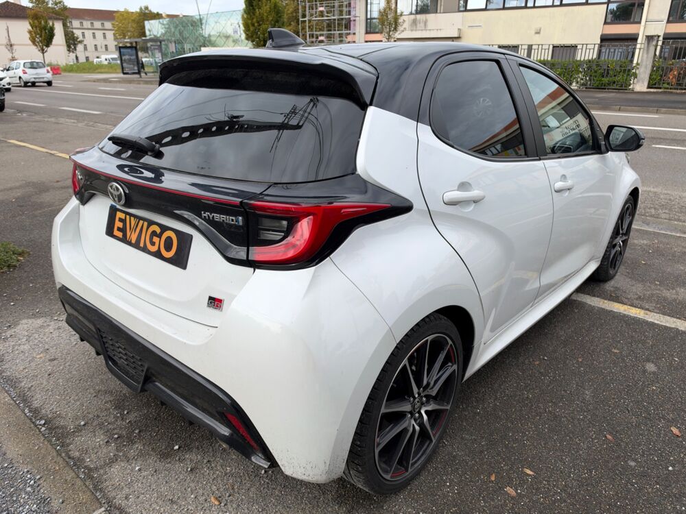 Yaris GR 1.5 VVTI 114 H 90 CH FULL-HYBRID 0.8KWH CARPLAY / CAMERA 2022 occasion 40000 Mont-de-Marsan