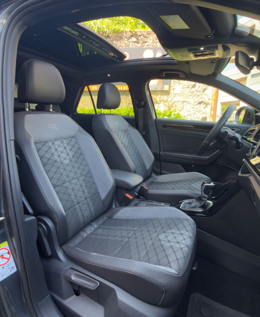 T-ROC 1.5 TSI 150 EVO R-LINE DSG BVA - TOIT OUVRANT - ENTRETIEN CO 2023 occasion 69150 D&eacute;cines-Charpieu