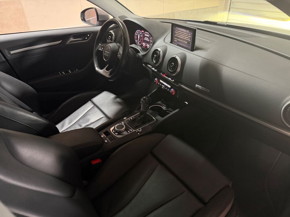 A3 SPORTBACK 1.4-TFSI 150CV DESIGN LUXE S-TRONIC BVA-TOIT OUVRA 2017 occasion 60740 Saint-Maximin