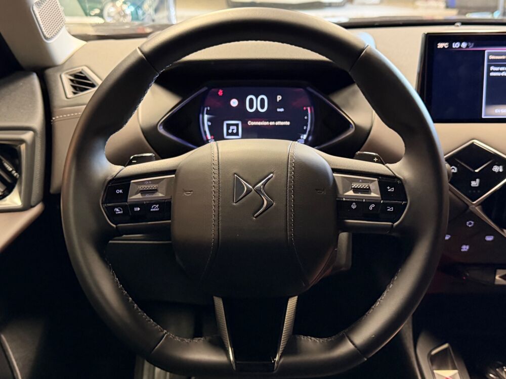 DS3 1.5 BLUEHDI 130 Ch ETOILE BVA SIEGES CHAUFFANTS/ CARPLAY SAN 2024 occasion 24750 Tr&eacute;lissac