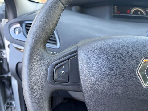 Sc&eacute;nic 1.5 dCi 110ch Bose EDC BVA 2015 occasion 64122 Urrugne