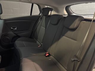 M&eacute;gane ESTATE 1.5 DCI 110ch BUSINESS REGULATEUR DE VITESSE/ TOM TO 2012 occasion 78125 Gazeran