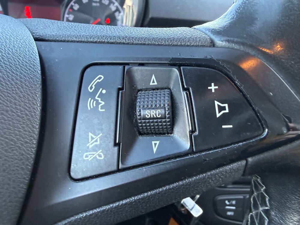 Corsa 1.2VTI 70Ch ACTIVE - MOTEUR &Agrave; CHAINE - 1 &Egrave;RE MAIN - CLIMATI 2016 occasion 27000 &Eacute;vreux