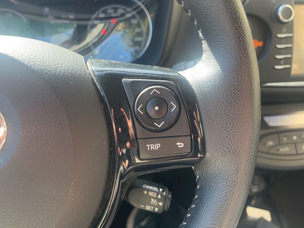 Yaris 1.5 VVTI 100H 75 HYBRID FULL-HYBRID BVA Dynamic - Garantie 6 2019 occasion 68000 Colmar
