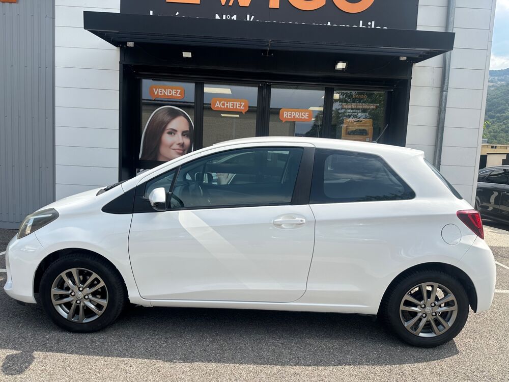 Yaris 1.L VVTI 70ch ACTIVE 2014 occasion 38420 Le Versoud