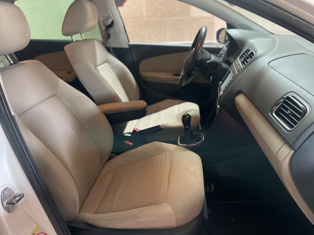 Polo 1.6 TDI 90CH CAR PLAY-RADARS DE RECUL 2014 occasion 60740 Saint-Maximin