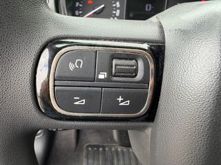 C3 SOCIETE 2 PLACES 1&Egrave;RE MAIN 100Ch - TVA RECUPERABLE - CARPLAY 2021 occasion 27000 &Eacute;vreux