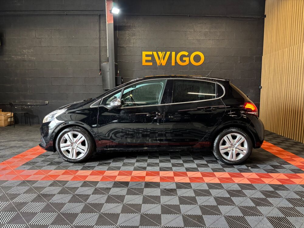 208 1.5 BLUEHDI 100 CH ACTIVE - Carplay - Radar- Entretien Compl 2018 occasion 44220 Cou&euml;ron