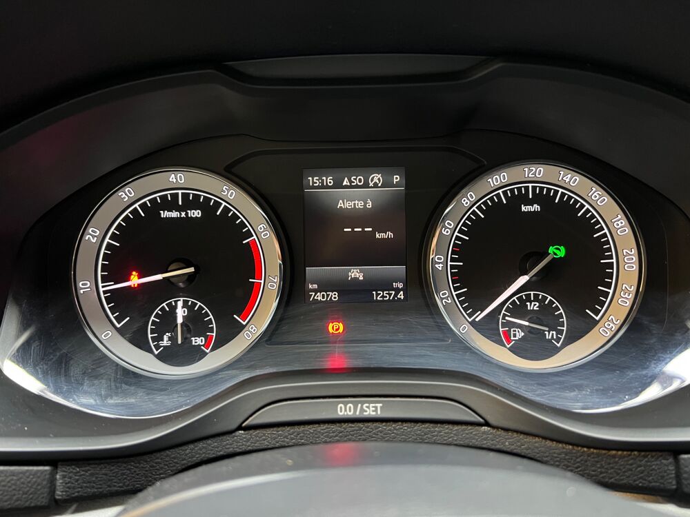 Karoq 1.5 TSI 150 ACT BUSINESS 4X2 DSG BVA // 1ER MAIN // CARPLAY 2021 occasion 33320 Eysines