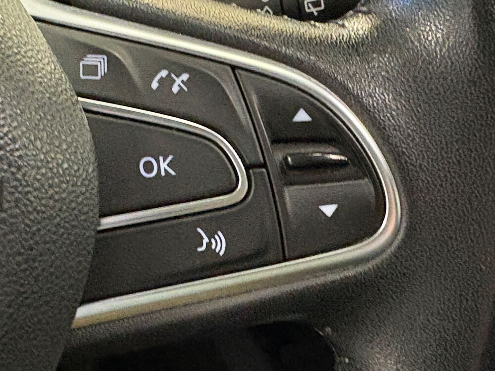 Kadjar 1.2 TCE 130CH INTENS- MOTEUR REMPLACE- ENTRETIEN COMPLET-ATT 2015 occasion 69400 Arnas
