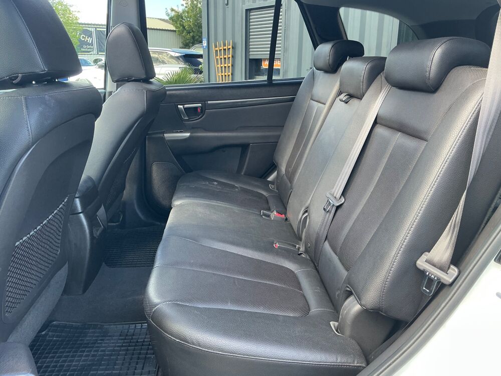 Santa Fe 2.2 CRDI 195 Ch PREMIUM 4WD / SIEGES CHAUFFANTS ELECTRIQUES 2012 occasion 17000 La Rochelle