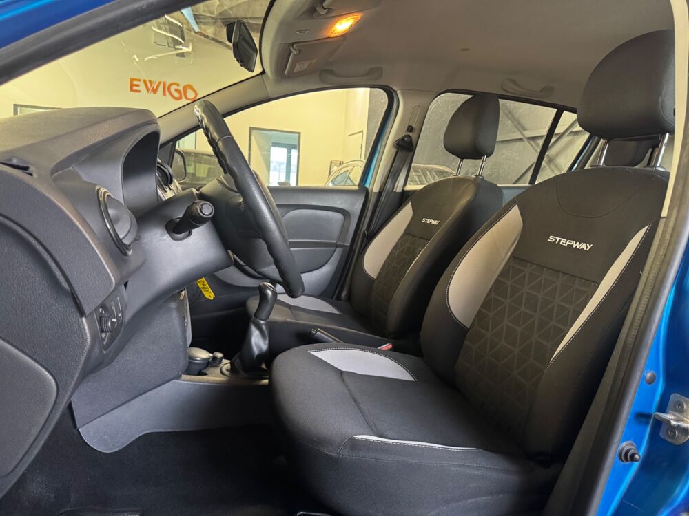 Sandero 1.5 DCI 90 Ch -STEPWAY - DISTRIBUTION OK 2015 occasion 79000 Niort