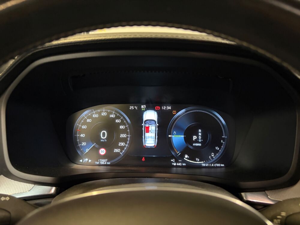V60 2.0 T8 303 ch + 87 ELEC TWIN-ENGINE HYBRID INSCRIPTION LUXE 2020 occasion 78125 Gazeran