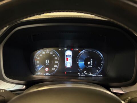 V60 2.0 T8 303 ch + 87 ELEC TWIN-ENGINE HYBRID INSCRIPTION LUXE 2020 occasion 78125 Gazeran