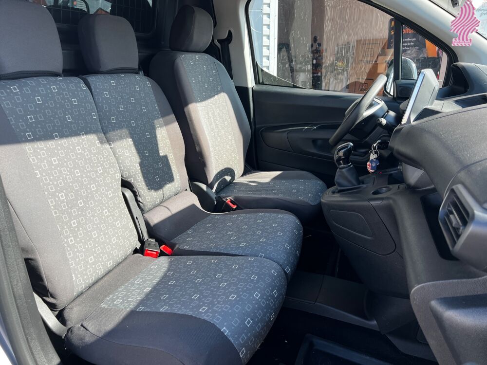 Partner FOURGON 1.5 BLUEHDI 100 CH 650KG L1 M PACK ASPHALT CONNECT S 2021 occasion 47000 Agen