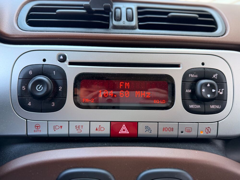 Panda CROSS 0.9 TWINAIR 90ch 4X4 START-STOP 2015 occasion 25300 Pontarlier