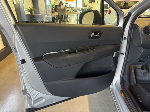 3008 GENERATION-I 1.6 HDI 116 Ch - DISTRIBUTION OK 2013 occasion 79000 Niort