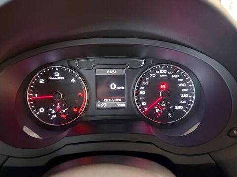 Q3 2.0 TDI 150 Ch AMBITION LUXE QUATTRO S-TRONIC BVA 2015 occasion 79000 Niort