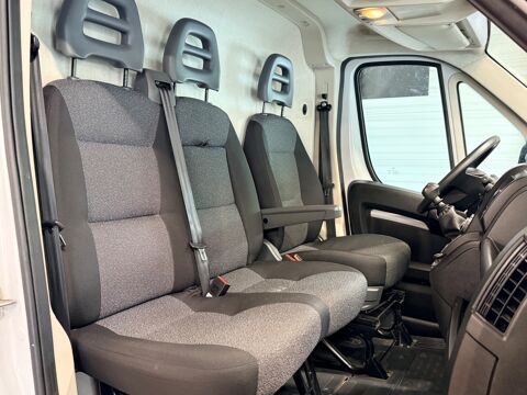 Ducato FOURGON 2.3 MJT 120 30 CH1 NAV PACK PROFESSIONAL - DISTRIBUT 2021 occasion 79000 Niort