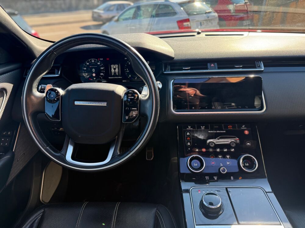 Range rover velar 3.0 D300 4WD BVA 1E MAIN SUIVI LAND ROVER CARPLAY 2017 occasion 25000 Besan&ccedil;on