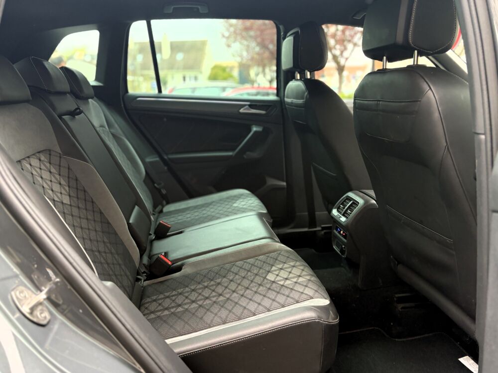 Tiguan 2.0 TDI 150 ch R-LINE DSG BVA - CAM&Eacute;RA - CARPLAY 2023 occasion 77700 Serris