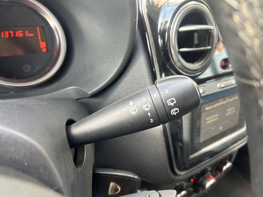 Dokker COMBI STEPWAY 1.6L SCE 100ch - RADARS AR / MOTEUR A CHAINE 2019 occasion 38420 Le Versoud