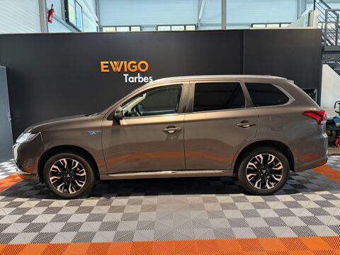 Outlander III (3) PHEV HYBRIDE RECHARGEABLE 200 ch INTENSE STYLE 4WD 2017 occasion 65290 Juillan