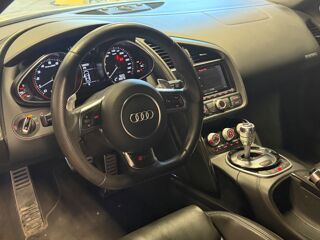 R8 COUPE 5.2 FSI 550 Ch V10 PLUS QUATTRO S-TRONIC BVA 2013 occasion 24750 Tr&eacute;lissac