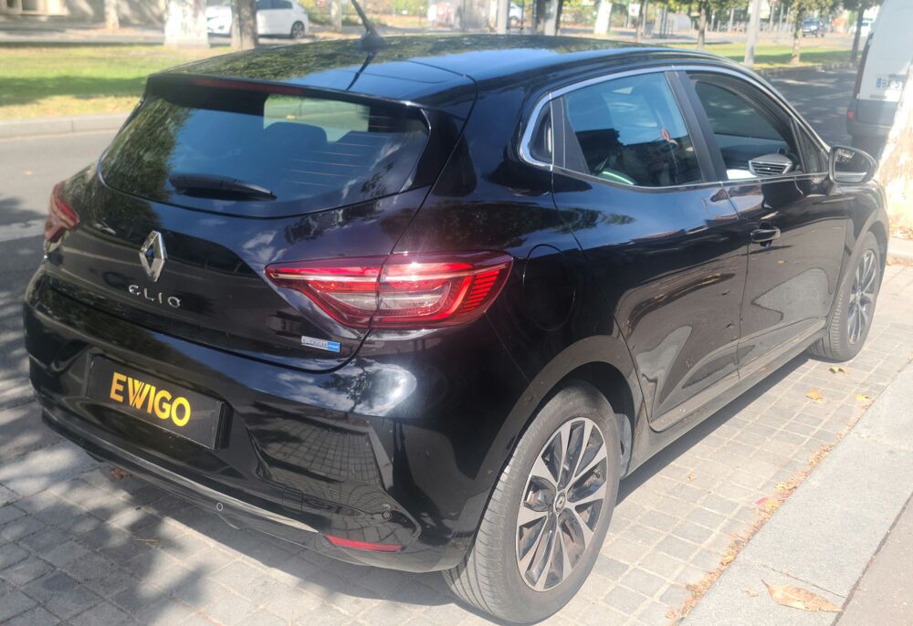 Clio 1.6 E-TECH 140H 90 HYBRID FULL-HYBRID Intens 2022 occasion 33100 Bordeaux