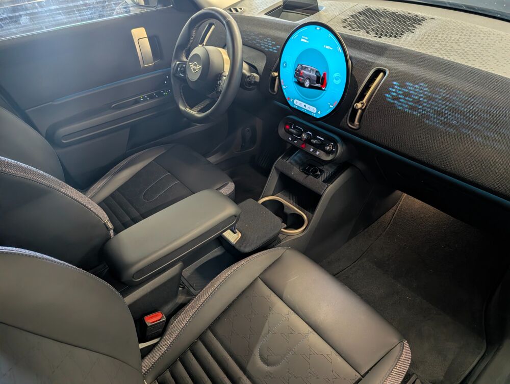 Countryman C 170 CH – HYBRID 48V – CLASSIC – PACK M – 1&Egrave;RE MAIN – TOIT 2024 occasion 69400 Arnas