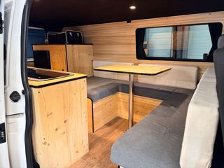 Transporter FOURGON AMMENAG&Eacute; - 2.0 TDI 150 L1H1 BUSINESS LINE PLUS DSG B 2017 occasion 79000 Niort