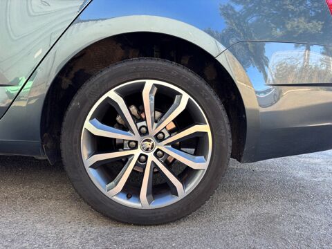 Octavia COMBI 2.0 TDI 150 Ch EDITION - Toit ouvrant - Attelage - Cam 2020 occasion 44220 Cou&euml;ron