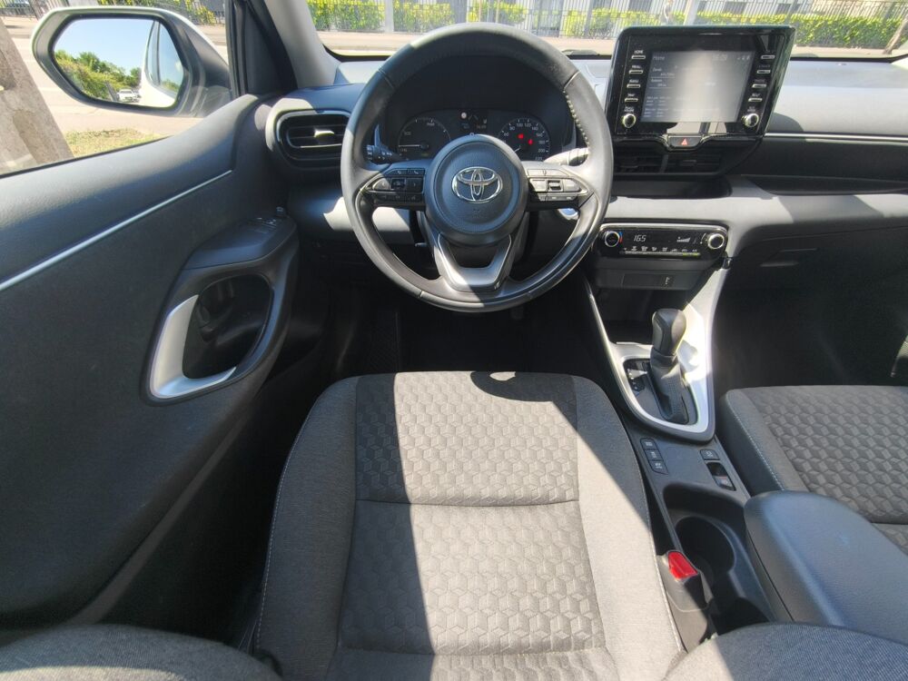 Yaris 1.5 116 CH FULL-HYBRID HATCHBACK DYNAMIC BVA 1ERE MAIN / CAR 2023 occasion 40000 Mont-de-Marsan