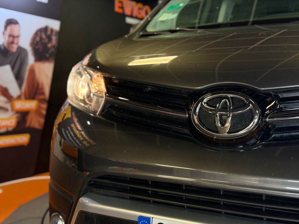 Proace 2.0 D4D 175 LONG L3 DYNAMIC BVA//21 658€ HT //6 PLACES// 1ER 2021 occasion 44300 Nantes