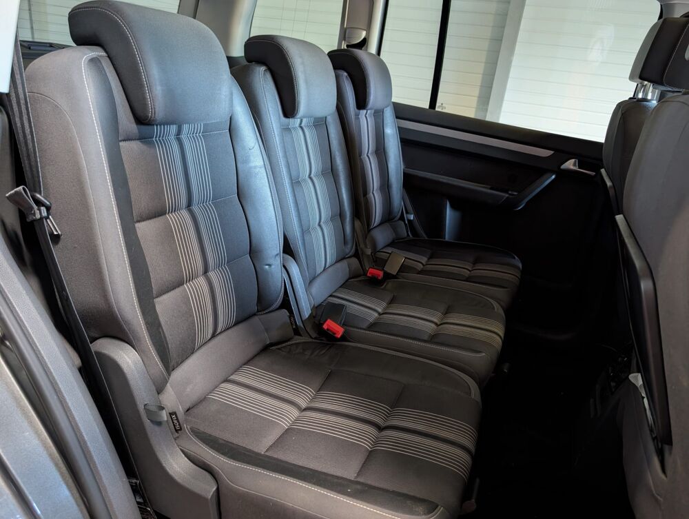 Touran 2 (II) 1.6 TDI 105 ch BUSINESS CONFORT LINE 2012 occasion 65290 Juillan