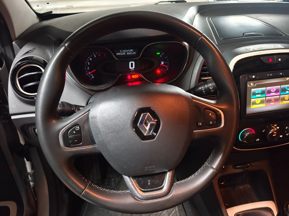 Captur 0.9 TCE 90 BUSINESS PREMIERE MAIN 2020 occasion 60740 Saint-Maximin