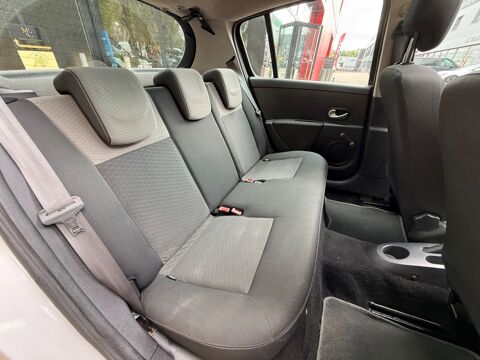 Clio 1.5 DCI 70Ch PRIVILEGE - TOIT OUVRANT - CLIMATISATION 2009 occasion 76150 Saint-Jean-du-Cardonnay