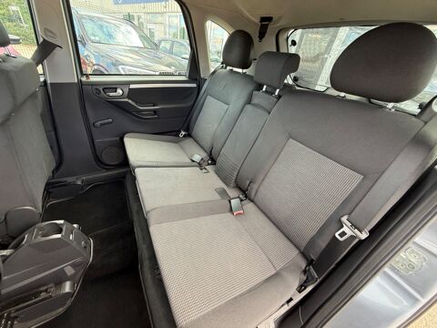 Meriva 1.7 CDTI 100CH COSMO - RADIO - VERROUILLAGE CENTRALISE - 2004 occasion 27000 &Eacute;vreux