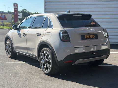 Fiat 600 ELECTRIC 155ch 54KWH LA-PRIMA BVA / SOH 95% / CARPLAY / SIEG 2024 occasion 17100 Saintes