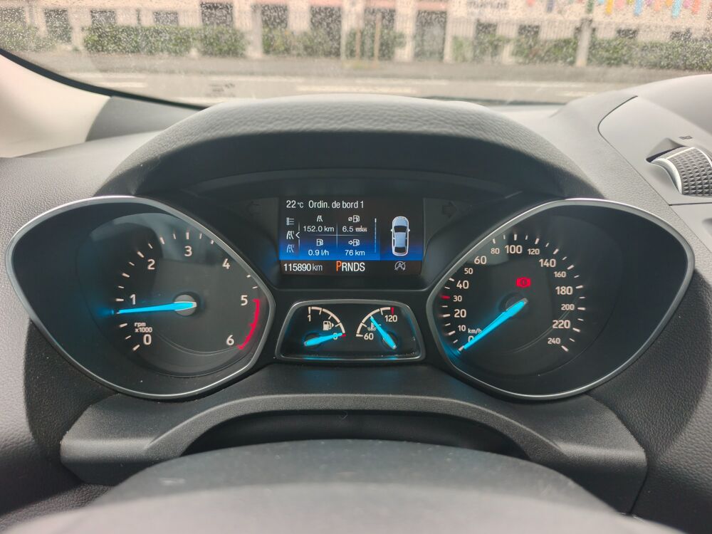 Kuga 1.5 TDCI 120 CH BUSINESS NAVI 4X2 POWERSHIFT BVA / CARPLAY / 2019 occasion 40000 Mont-de-Marsan