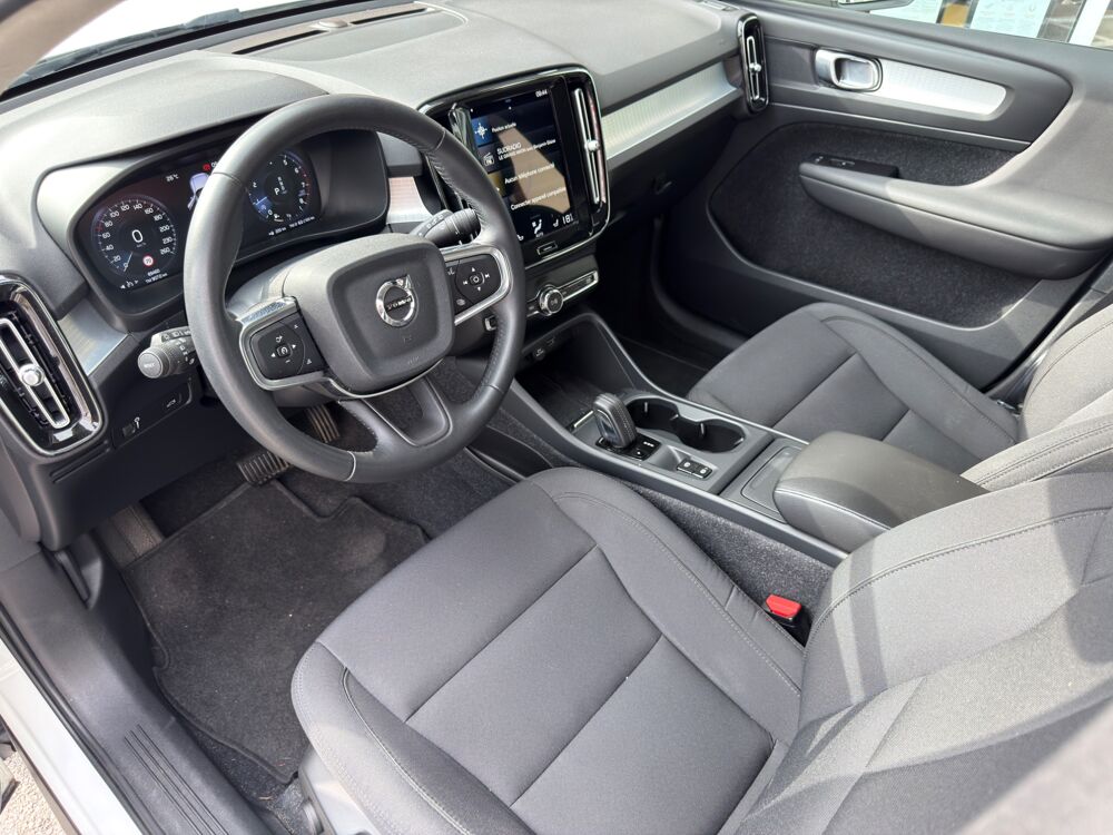 XC40 1.5 T2 129 ch BUSINESS GEARTRONIC 8 2WD 2021 occasion 64320 Idron