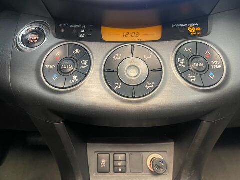 RAV 4 2.2 D4D DCAT 150 ch VXE GPS 4X4 BVA + TOIT OUVRANT + INSTALL 2009 occasion 21850 Saint-Apollinaire