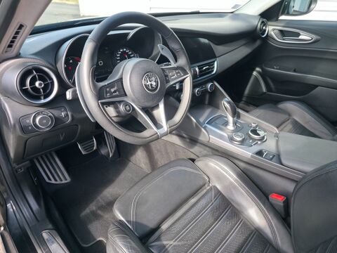 Giulia 2.2 JTDM 210ch VELOCE Q4 BVA8 2017 occasion 17100 Saintes
