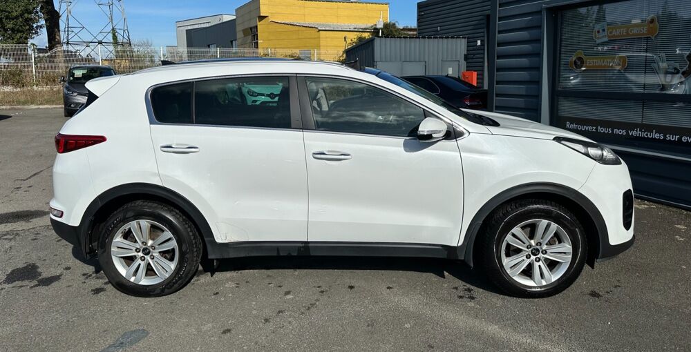 Sportage 1.7 CRDI 115 CH / pREMIUM / CAMERA RECUL - TOIT OUVRANT - S 2016 occasion 44220 Cou&euml;ron
