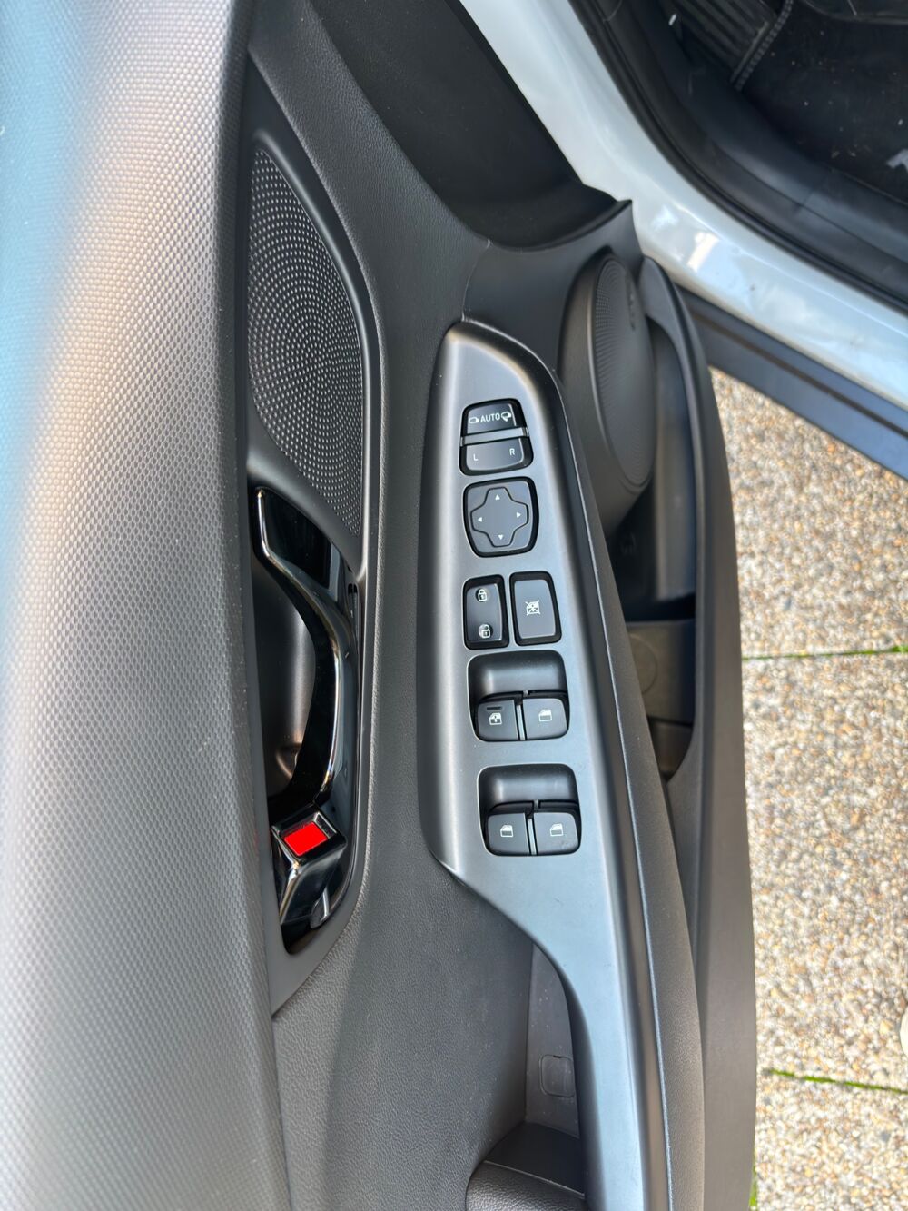 Kona 1.6 GDI 141H 105 HYBRID HEV 1.6KWH BUSINESS DCT BVA 2020 occasion 69150 D&eacute;cines-Charpieu