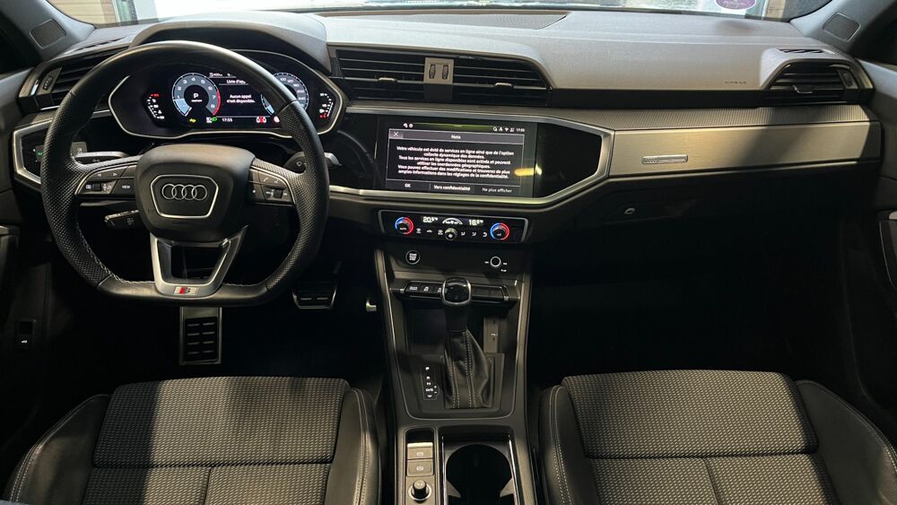 Q3 SPORTBACK S-LINE / TOIT OUVRANT / 1.5 35 TFSi 150 S-TRONIC B 2024 occasion 33260 La Teste-de-Buch