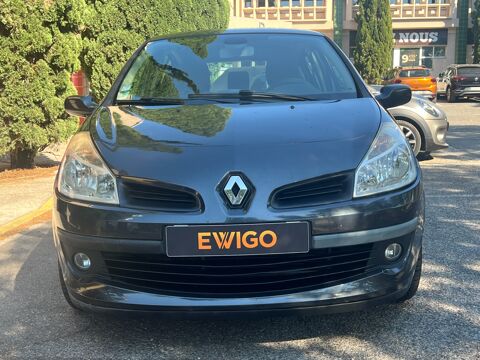 Clio VERSION III PRIVIL&Eacute;GE / 1.6 110 CV / BOITE AUTO / ENTRETIEN 2008 occasion 13009 Marseille