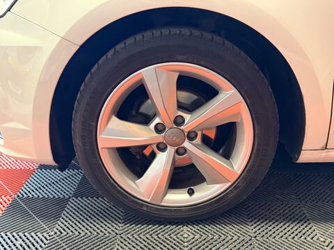 A1 SPORTBACK 1.0 TFSI 95 Ch ULTRA AMBIENTE 2016 occasion 24750 Tr&eacute;lissac